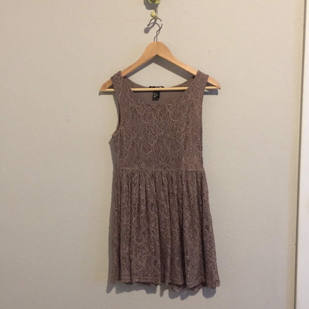 Sleeveless Lace Midi Dress Size XS